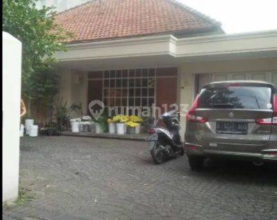 Rumah Bagus Siap Huni di Pusat Kota Bandung  1