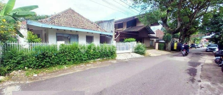 Rumah Hitung Tanah jalan kacapiring Ahmad Yani Riau dekat ibcc 1