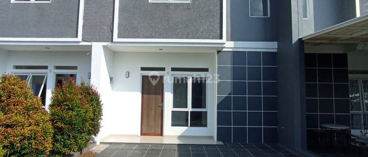 Town House Mewah Redy Huni Murah Griya Rosela 1