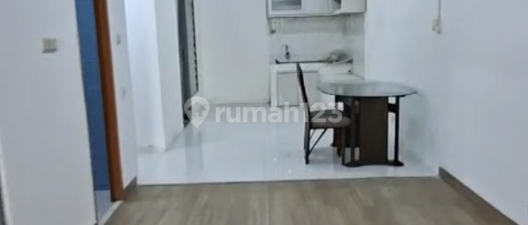 Nice 1.5 Story House 1