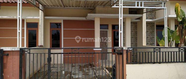Cozy Living 2br House At Pesona Karang Bahagia By Travelio Realty 1