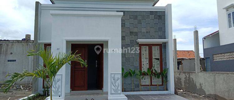 Rumah di jalan kaliqadas adiwerna sapphire meditrania 1