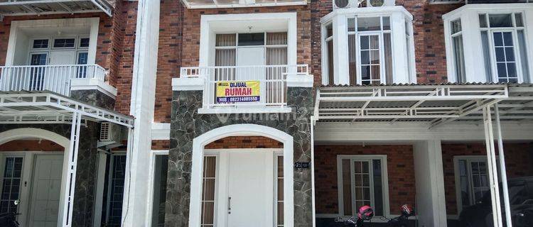 Rumah 2 Lantai di Jln sipelem citraland tegal 1