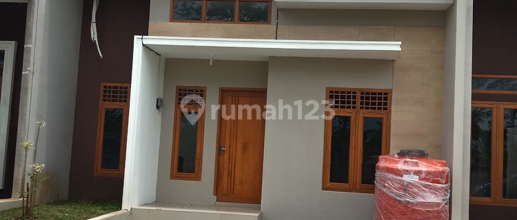 Rumah, 1 Lantai, SHM, di Brebes, Sapphire Aesthetic 1