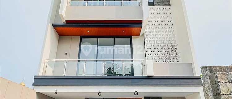Rumah Mewah Private Townhouse Ampera Kemang 1
