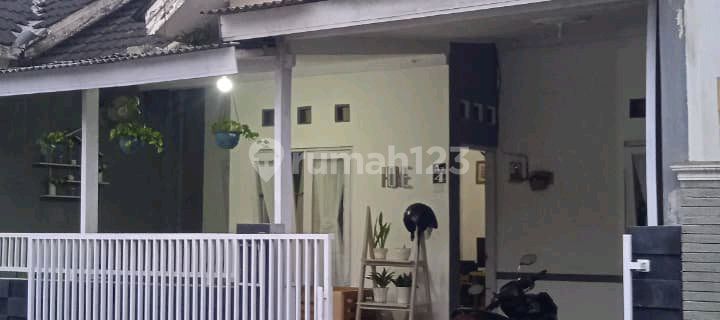 House for Sale - Strategic Location in Ledug, Comfortable Neighborhood 1