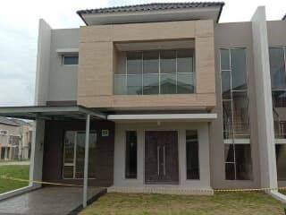 Rumah Dijual Golf Island Pik 10x15m2 Pantai Indah Kapuk At Jakut 1