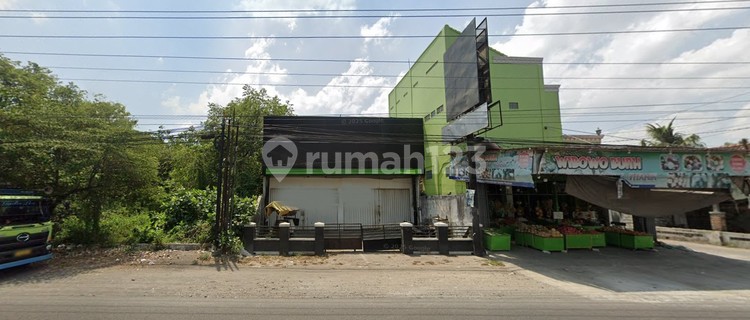 SHOPHOUSE IN PENDOWOHARJO, SEWON, BANTUL, YOGYAKARTA 1