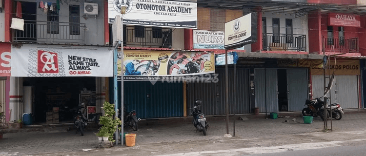 Ruko 2 Lantai Dekat Pakuwon Mall, Condong Catur, Depok, Sleman 1