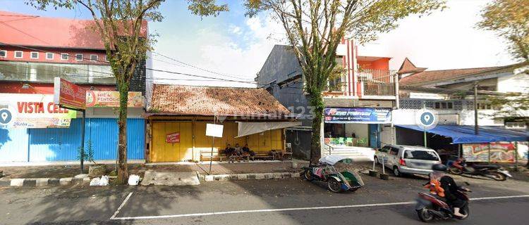 Ruko Dan Kost Di Jalan Protokol Pusat Kota Purworejo, Jawa Tengah 1