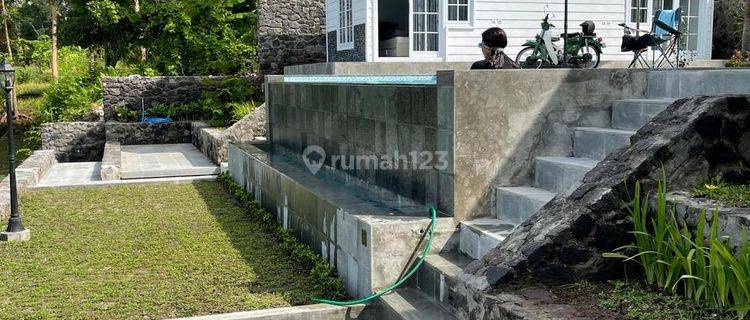 Dijual Harga Rendah Rumah Villa Kolam Renang Kulon Progo 1