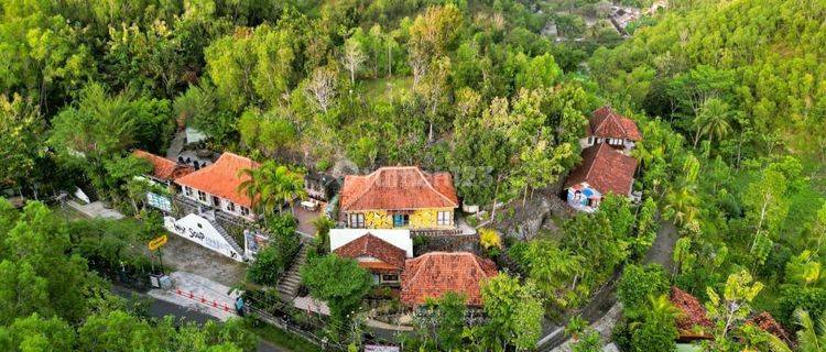 Dijual Villa Dan Resto Dekat Pantai Baron, Kemadang, Gunung Kidul 1