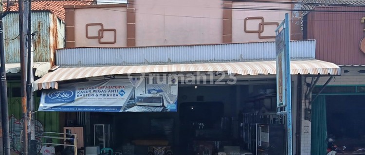 Shop House with Large Area in City Center, Central Brebes, Brebes, Brebes Regency, Central Java 1