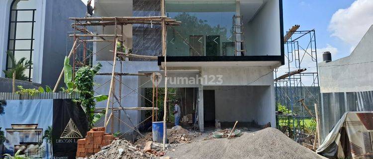 Dijual Rumah Mewah Baru 2 Lantai Di Banyuraden Sleman 1