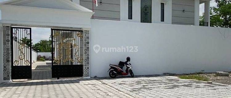 Rumah Mewah Klasik Modern Dekat Rsi Pdhi Kalasan 1