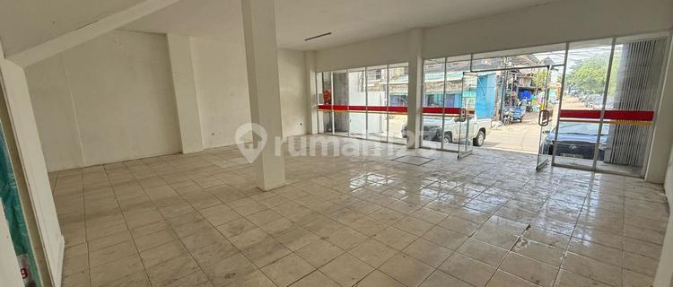 JOINED SHOP HOUSE KAPUK - READY TO USE STRATEGIC LOCATION 1