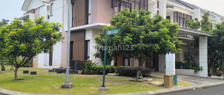 Dijual Cepat Rumah Hook di Burgundy Summarecon Bekasi 1