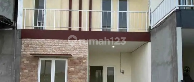 2-Story House Near Mojokerto We House 1