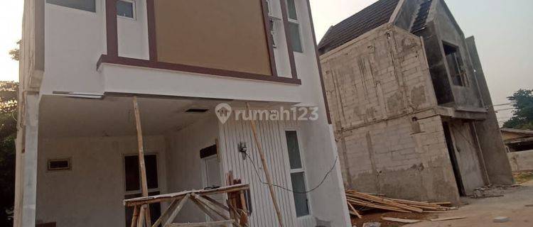 Rumah Cantik Strategis Dekat Toll Kampung Rambutan Jakarta Timur  1