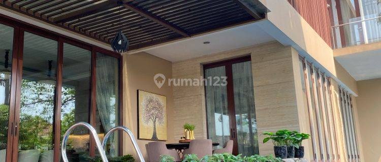 Rumah Mewah 3 Lantai Di Kawasan Elite Simprug Jakarta Selatan 1