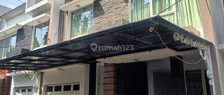 Rumah Cantik Senayan Gold Residence 3lt 1