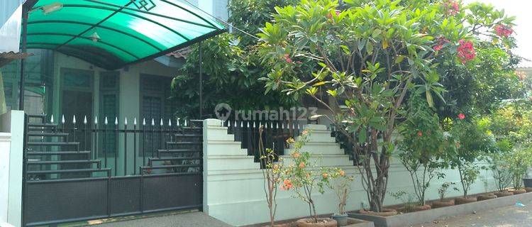 Rumah Asri 2Lt di Komplek Taman Kedoya Permai Jakarta Barat SHM 1