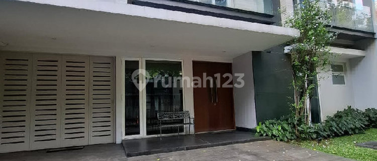 For Sale 2-Story House with SHM in Mega Kuningan Area, South Jakarta 1