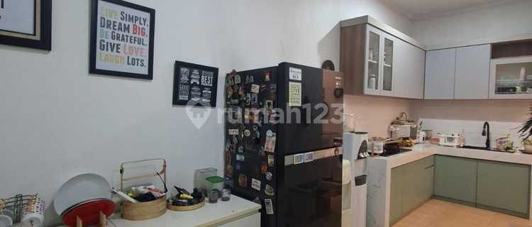 Dijual Rumah Cantik Rapi Siap Huni Di Graha Raya Bintaro 1