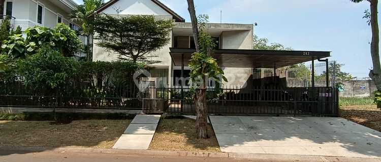 Industrial Style Modern House Taman Diponegoro Lippo Karawaci 1