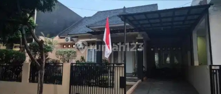 Quick Sale Spacious House in Kemang Pratama Bekasi 1