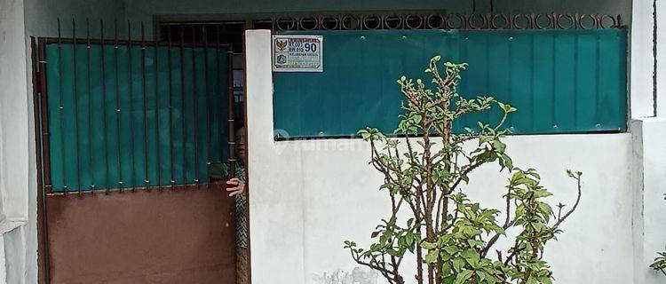 Rumah Lokasi Pinggir Jalan Raya Bisa untuk Usaha  1