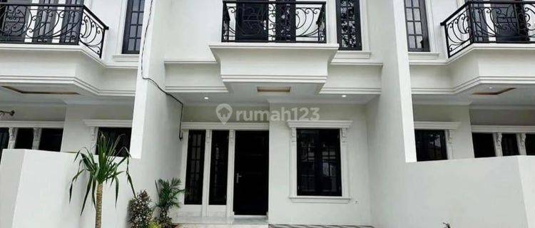 RUMAH CANTIK LAMPER TENGAH 2 LANTAI BARU HARGA MURAH SIAP KPR 1