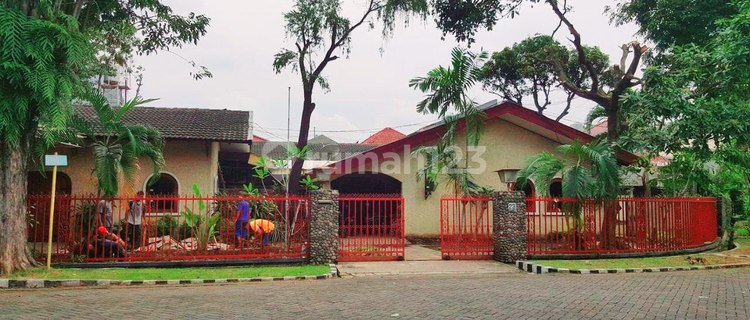 Hook House Jemursari South Park Jemursari Surabaya 1
