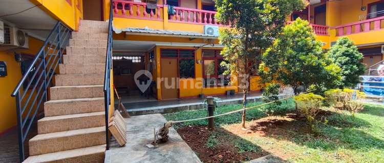 Strategic Boarding House in Pondok Cina Depok 1