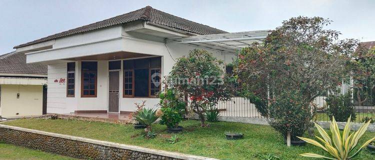 Villa Strategis Di Dekat Tepi Jalan Raya Puncak Cipanas  1