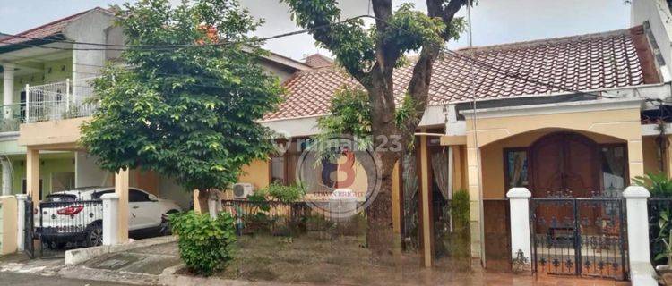 Rumah Dijual Lokasi Sangat Strategis di Senayan Jakarta Pusat 1