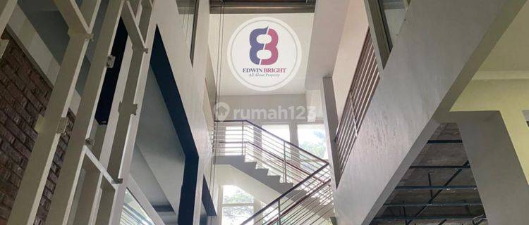 Rumah Dijual di Kebayoran Bintaro Jaya Sektor 7 Posisi Hoek 1