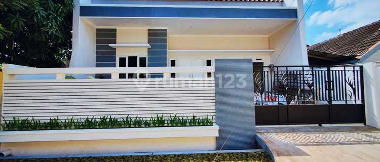 For Rent New Fresh House in Puri Anjasmoro 1