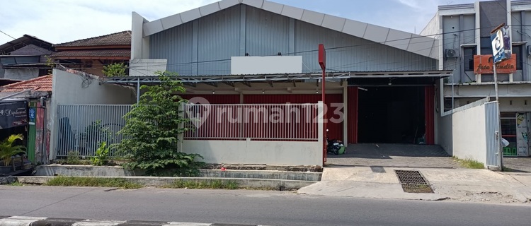 Warehouse for rent on Jln. Kedungmundu Raya 1