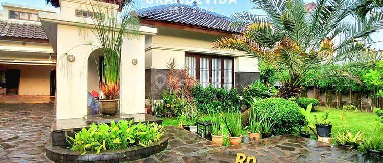 Rumah Siap Huni Dengan Halaman Luas 1