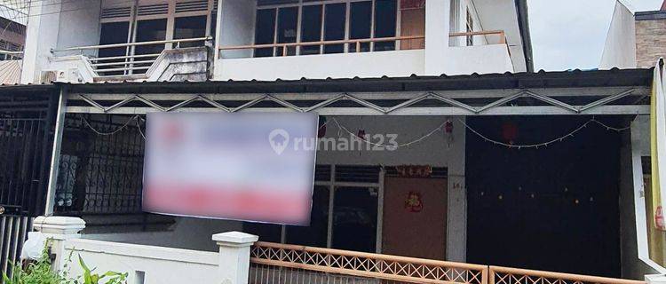 Rumah Sewa 2 Lantai Siap Huni di Gajah Mada 1