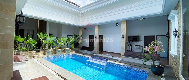 Rumah Konsep Villa Fully Furnished Siap Tinggal di Kota Pontianak 1