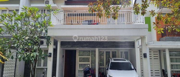 Rumah 2 Lantai Di Perumahan Dekat Rsa Ugm 1