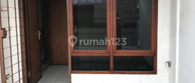 Disewakan Rumah Sayap Jl. Gatot Subroto Bandung 1