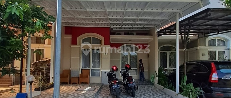RUMAH BAGUS GRAHA PADMA 1