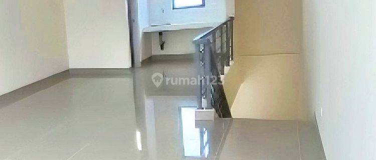 Ruko ex-bank Tepi Jln Raya Merdeka Sdh Renovasi Cimone Tangerang  1