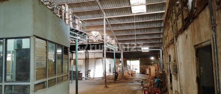 Gudang siap pakai untuk industri pinggir jalan raya 1