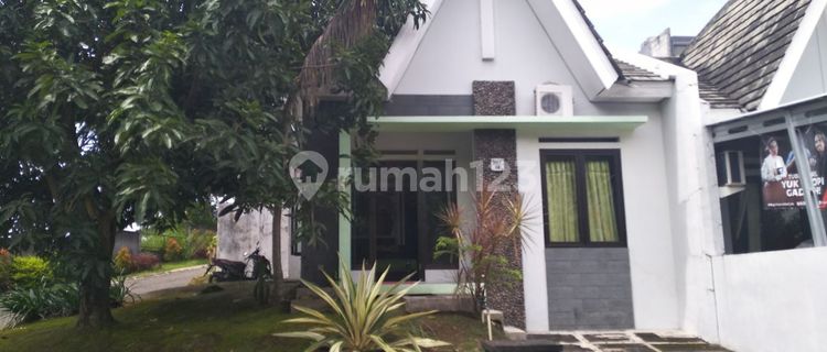 Rumah Bagus furnished hadap Utara di Perumahan Tamansari Hills 1