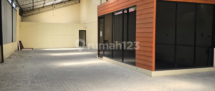 Warehouse Store Ready to Use With Office in Majapahit 1
