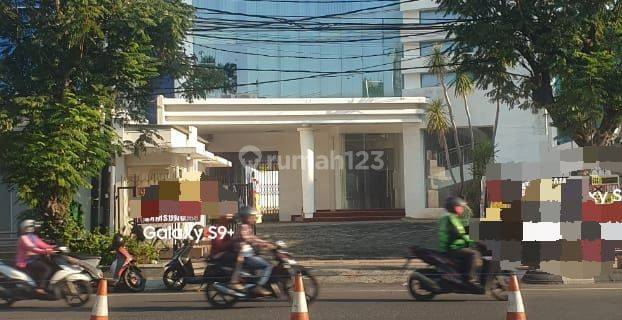 Gedung 3 Lantai Strategis Di Jl Pandanaran Semarang Tengah 1